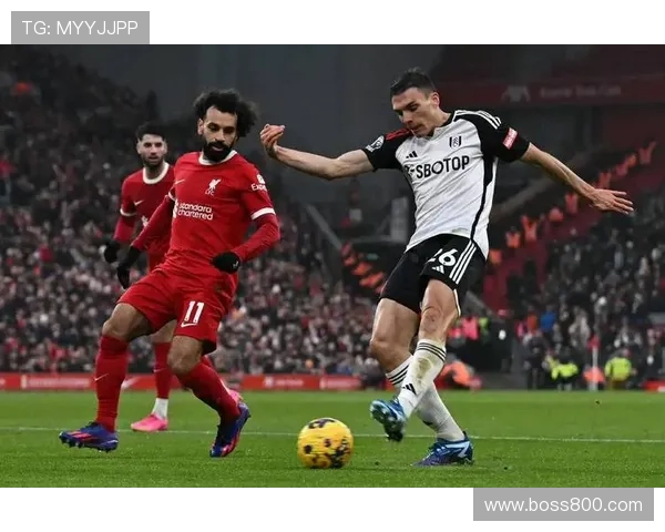 希门尼斯谢阿诺德指点场上放松